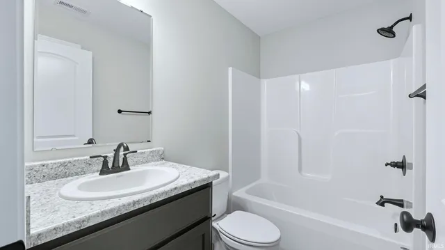 $359,900 | 15360 Brimwillow Drive, Huntertown, IN 46748