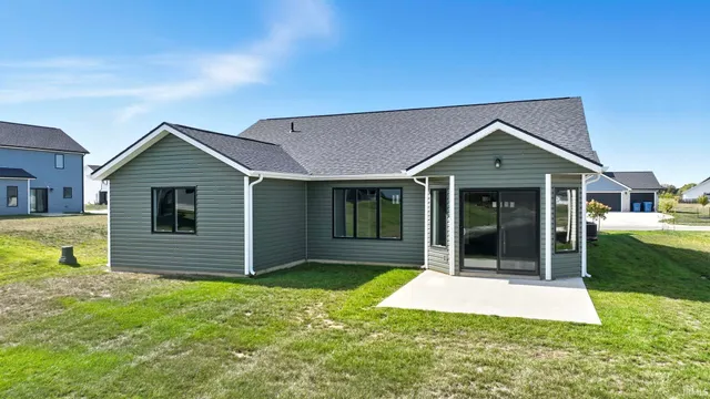 $359,900 | 15360 Brimwillow Drive, Huntertown, IN 46748