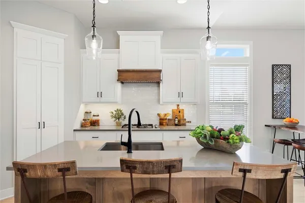 $502,000 | 17394 South Raintree Drive, Unit BLDG I 33, Olathe, KS 66062