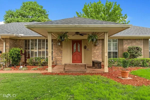 $305,000 | 203 Kensington Avenue, Bossier City, LA 71111