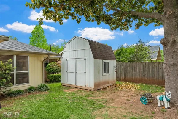 $305,000 | 203 Kensington Avenue, Bossier City, LA 71111