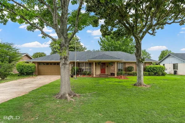 $305,000 | 203 Kensington Avenue, Bossier City, LA 71111