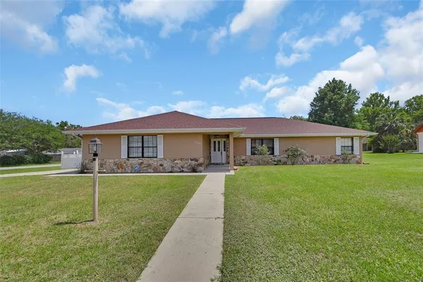 $335,000 | 7330 Southeast 109th Place, Belleview, FL 34420