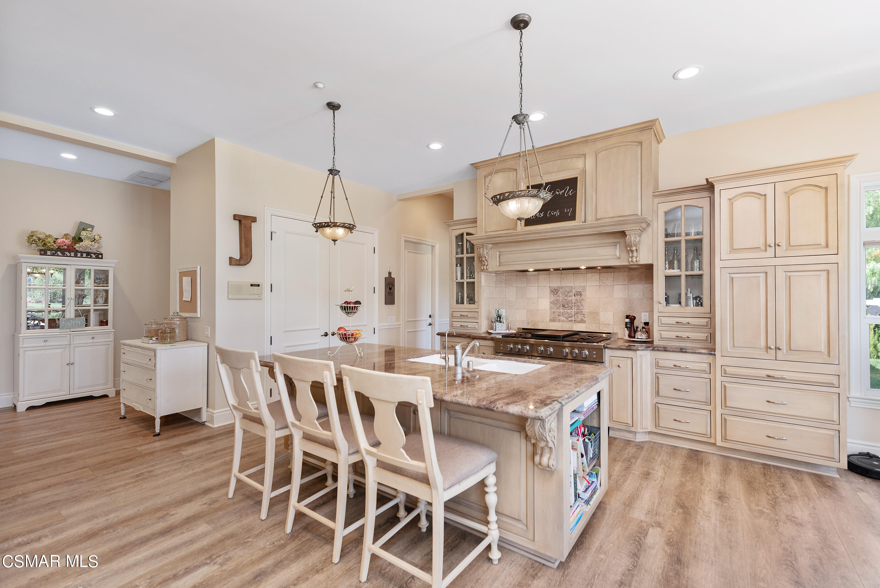 11061 Red Barn Road Camarillo, CA 93012 - Photo 10 of 63 11061 Red Barn Rd Santa Rosa Valley-39