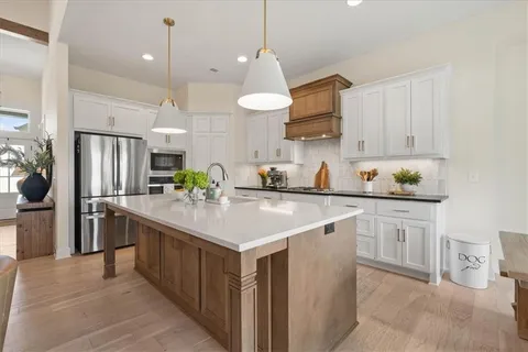 $895,000 | 17808 Rainbow Boulevard, Stilwell, KS 66085
