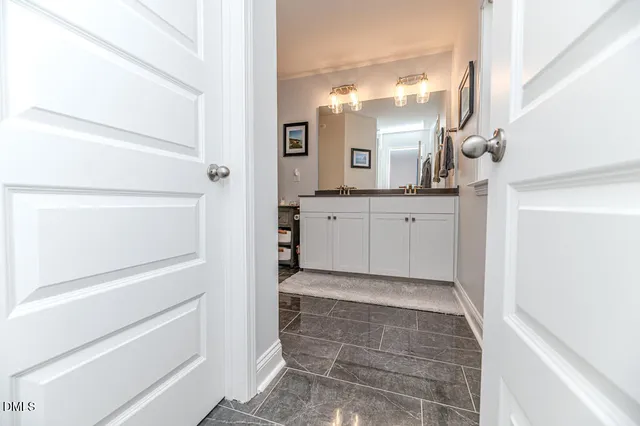 $498,000 | 208 Golden Gate Lane, Chapel Hill, NC 27516