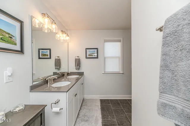 $498,000 | 208 Golden Gate Lane, Chapel Hill, NC 27516