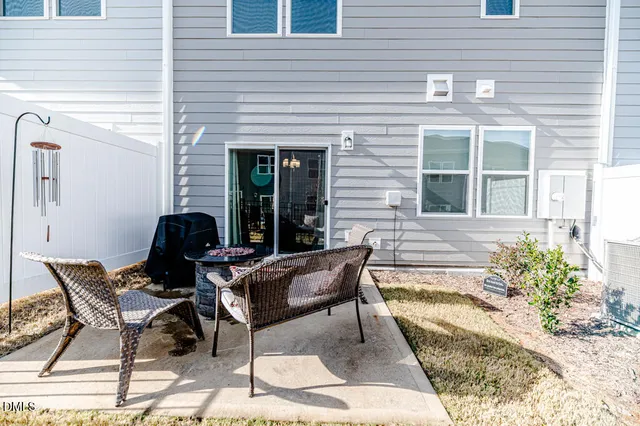 $498,000 | 208 Golden Gate Lane, Chapel Hill, NC 27516