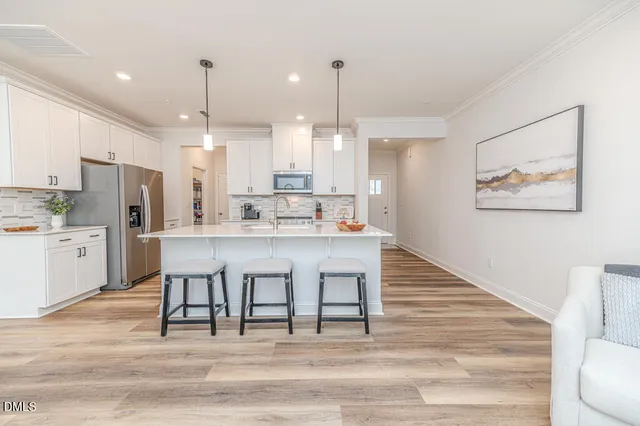 $498,000 | 208 Golden Gate Lane, Chapel Hill, NC 27516