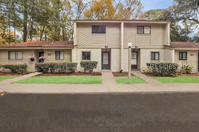$265,000 | 96 Mathews Drive, Unit 186, Hilton Head Island, SC 29926