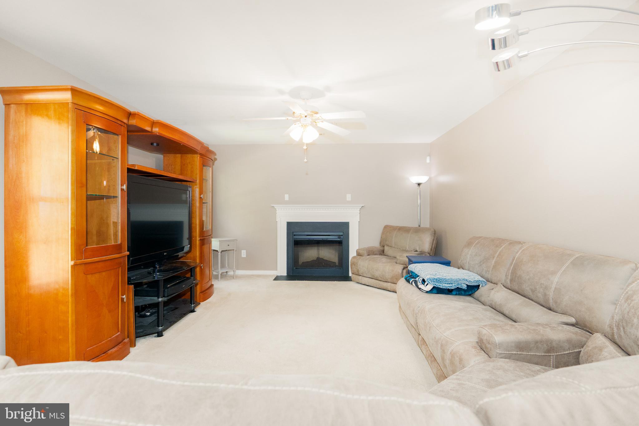108 Apple Orchard Road Louisa, VA 23093 - Photo 2 of 35 Living Room
