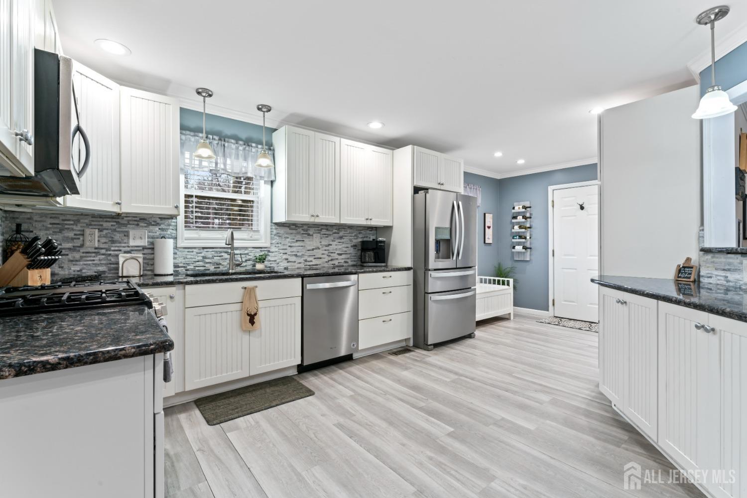 22 Greenview Road Monmouth Junction, NJ 08852 - Photo 17 of 43 Gallery Image 17