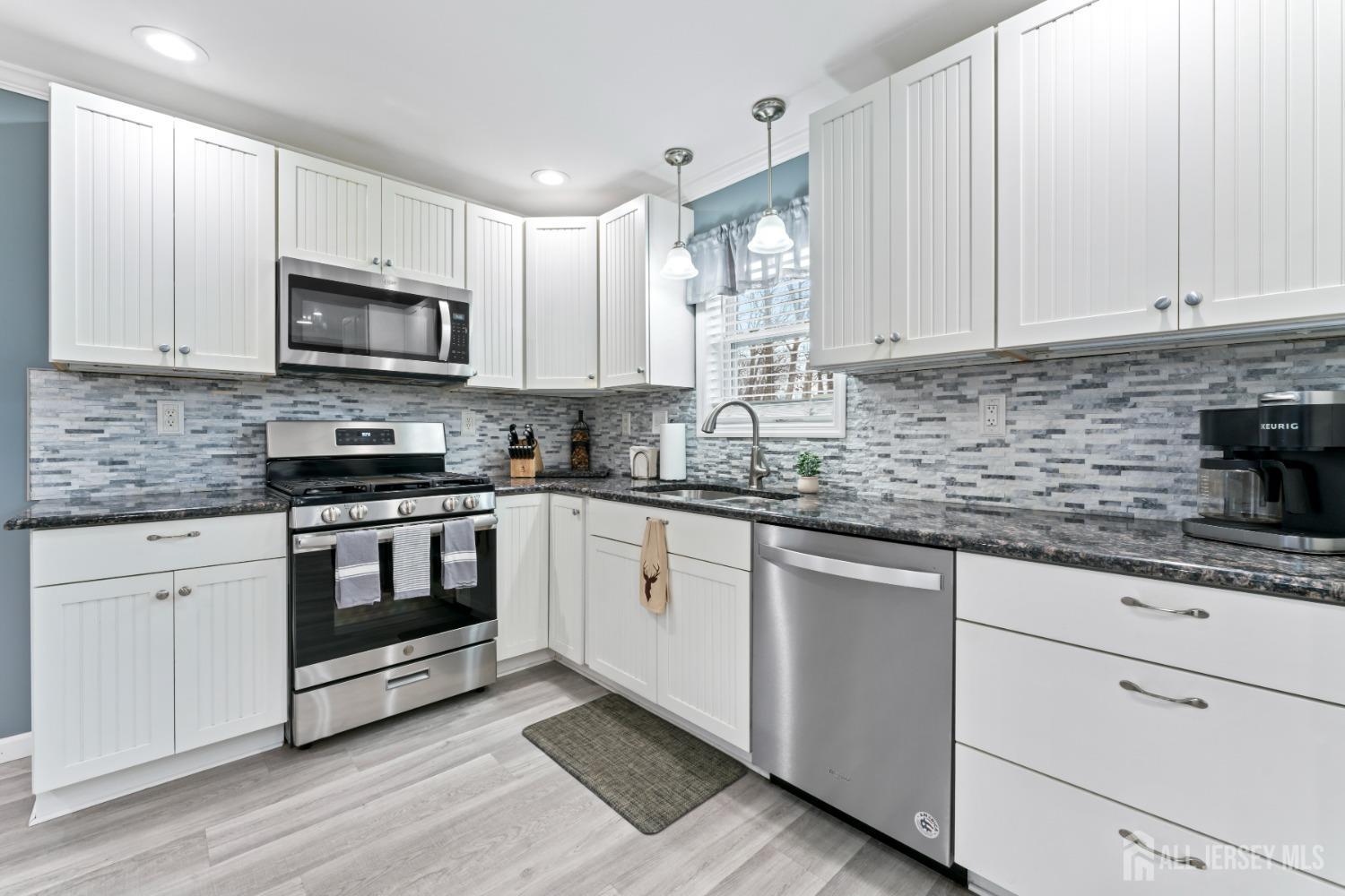 22 Greenview Road Monmouth Junction, NJ 08852 - Photo 21 of 43 Gallery Image 21