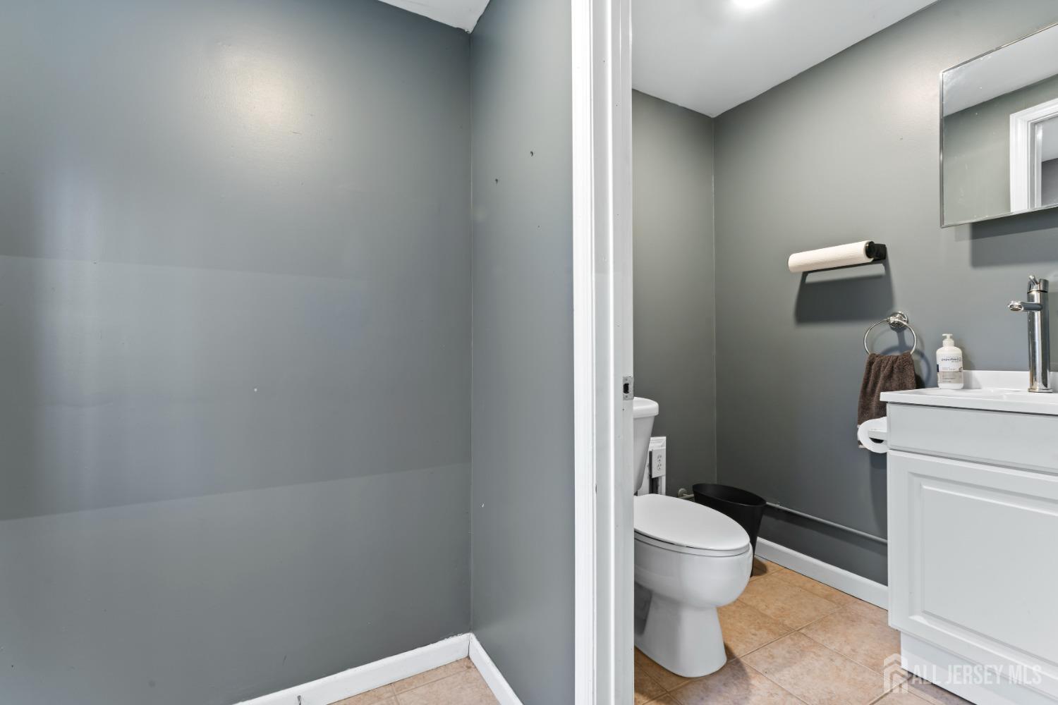 22 Greenview Road Monmouth Junction, NJ 08852 - Photo 29 of 43 Gallery Image 29