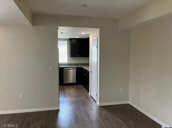 $2,995 | 10201 Mountair Avenue, Unit 103, Tujunga, CA 91042