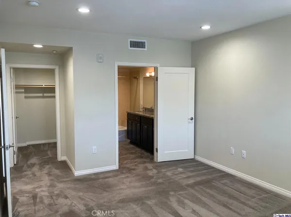 $2,995 | 10201 Mountair Avenue, Unit 103, Tujunga, CA 91042