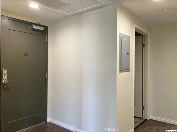 $2,995 | 10201 Mountair Avenue, Unit 103, Tujunga, CA 91042