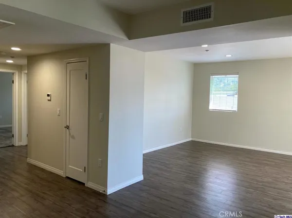 $2,995 | 10201 Mountair Avenue, Unit 103, Tujunga, CA 91042