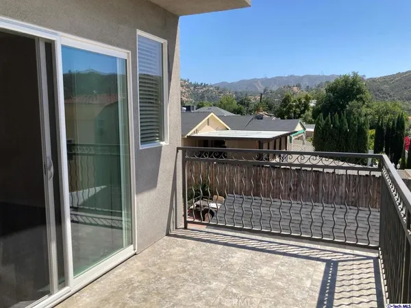 $2,995 | 10201 Mountair Avenue, Unit 103, Tujunga, CA 91042