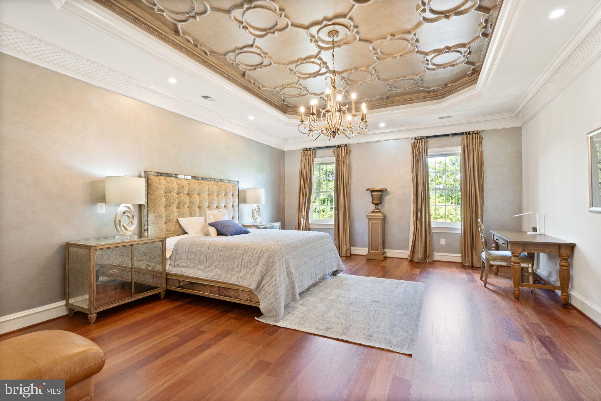 938 Peacock Station Road McLean, VA 22102 - Photo 26 of 50 Upper Level Bedroom 1 (Second Primary Suite)