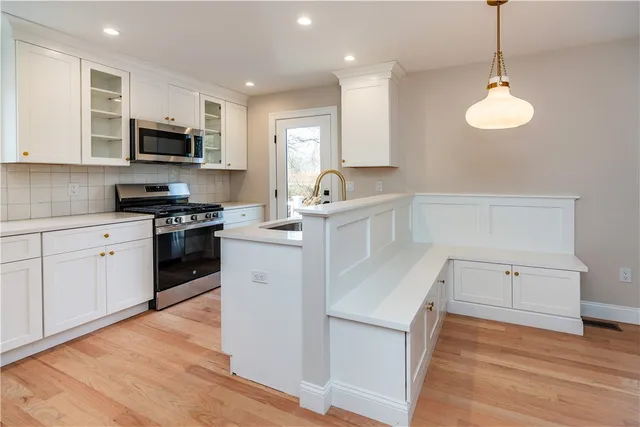 $3,250 | 1810 Kingstown Road, South Kingstown, RI 02879