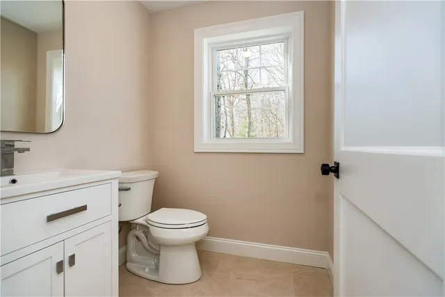 $3,250 | 1810 Kingstown Road, South Kingstown, RI 02879