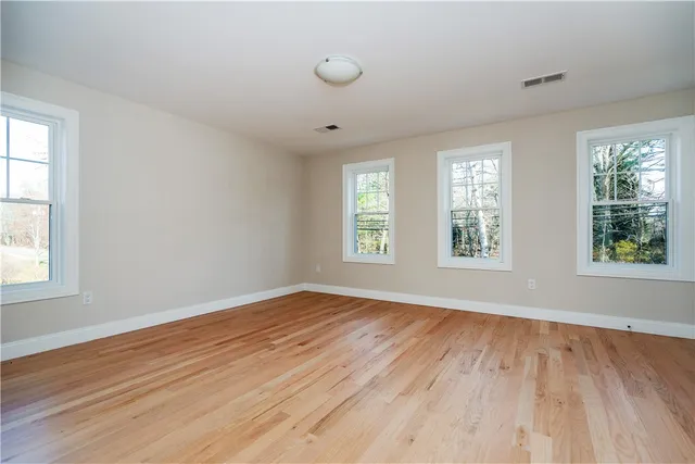 $3,250 | 1810 Kingstown Road, South Kingstown, RI 02879