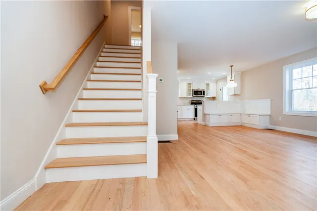 $3,250 | 1810 Kingstown Road, South Kingstown, RI 02879