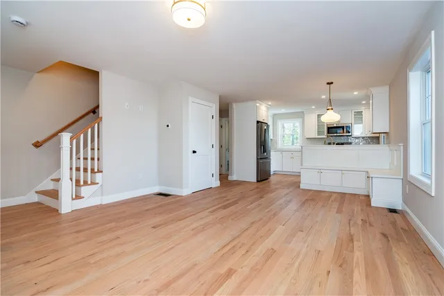 $3,250 | 1810 Kingstown Road, South Kingstown, RI 02879