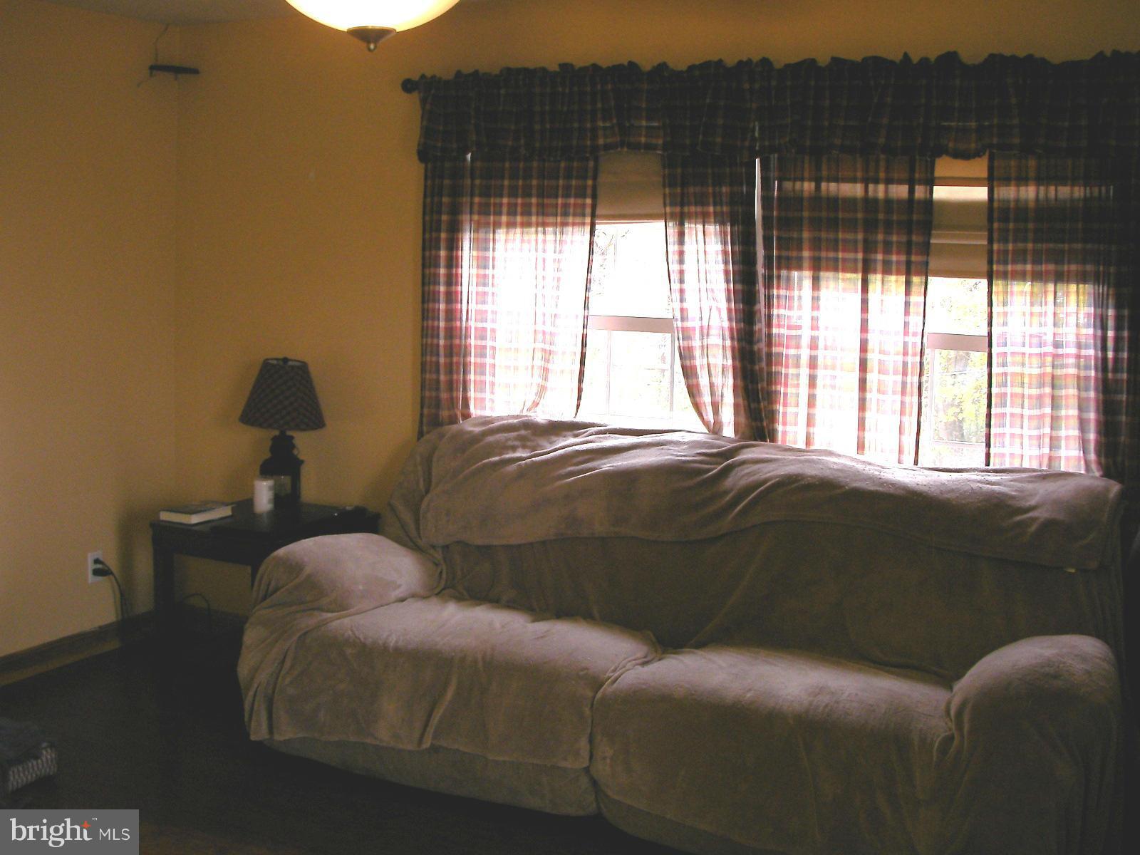 426 Blue Ball Road Elkton, MD 21921 - Photo 14 of 19 Living Room