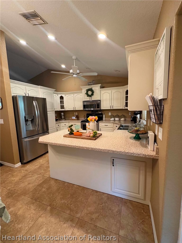 205 Howey Road Sebring, FL 33870 - Photo 11 of 50