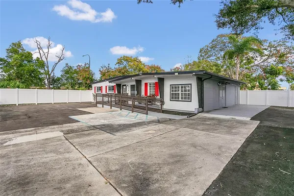 a house view with a outdoor space