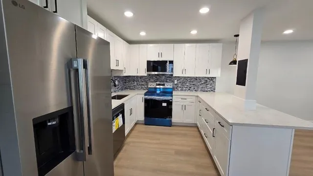 $1,895 | Undisclosed Address, Delray Beach, FL 33484