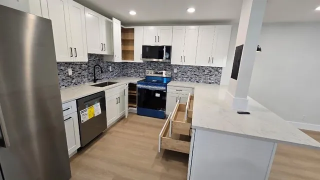 $1,895 | Undisclosed Address, Delray Beach, FL 33484