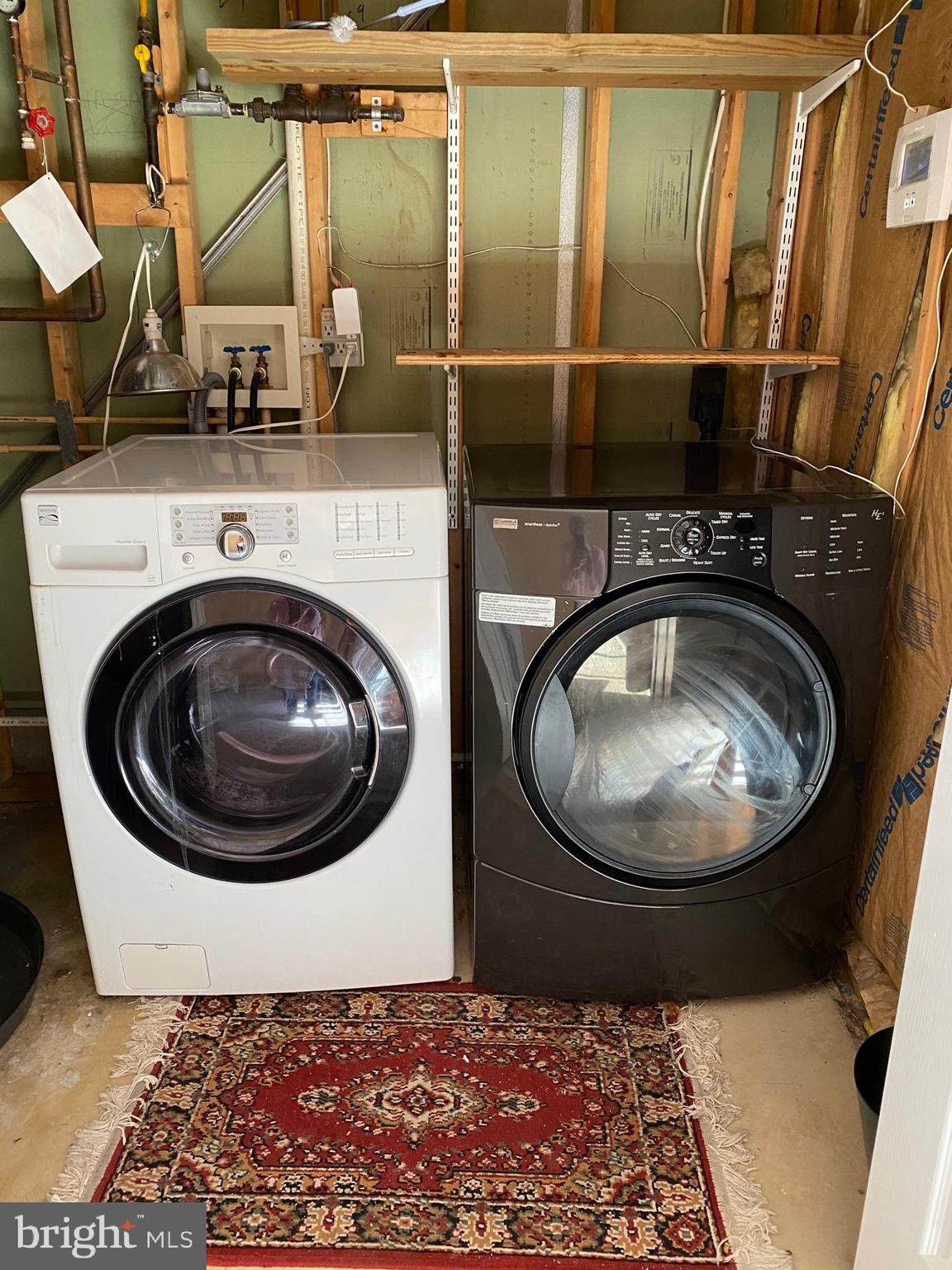 276 Amberleigh Drive Silver Spring, MD 20905 - Photo 5 of 19 Washer/Dryer