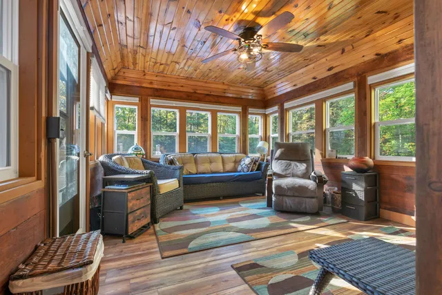 $675,000 | 3529 Nikodem Lane, Abrams, WI 54101