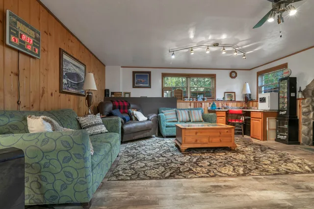 $675,000 | 3529 Nikodem Lane, Abrams, WI 54101