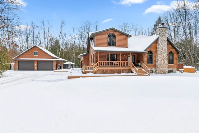 $675,000 | 3529 Nikodem Lane, Abrams, WI 54101