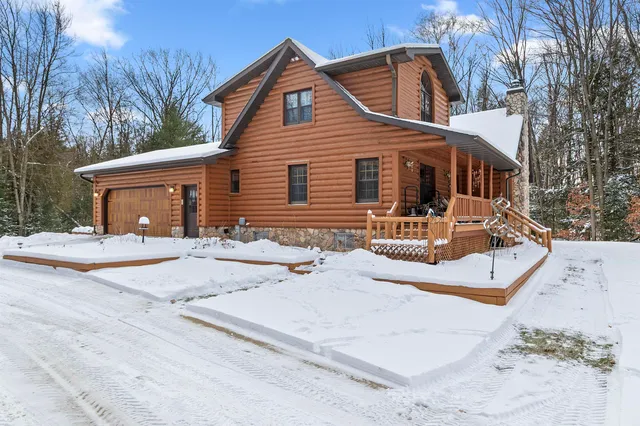 $675,000 | 3529 Nikodem Lane, Abrams, WI 54101