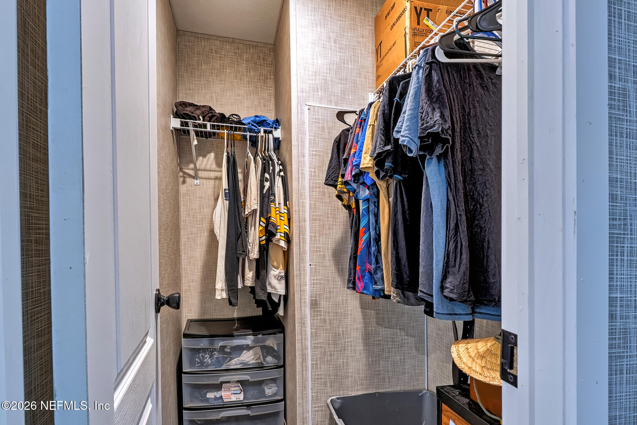 117 Gas Easement Road Interlachen, FL 32148 - Photo 35 of 52 Gas Easement Rd primary bedroom closet -
