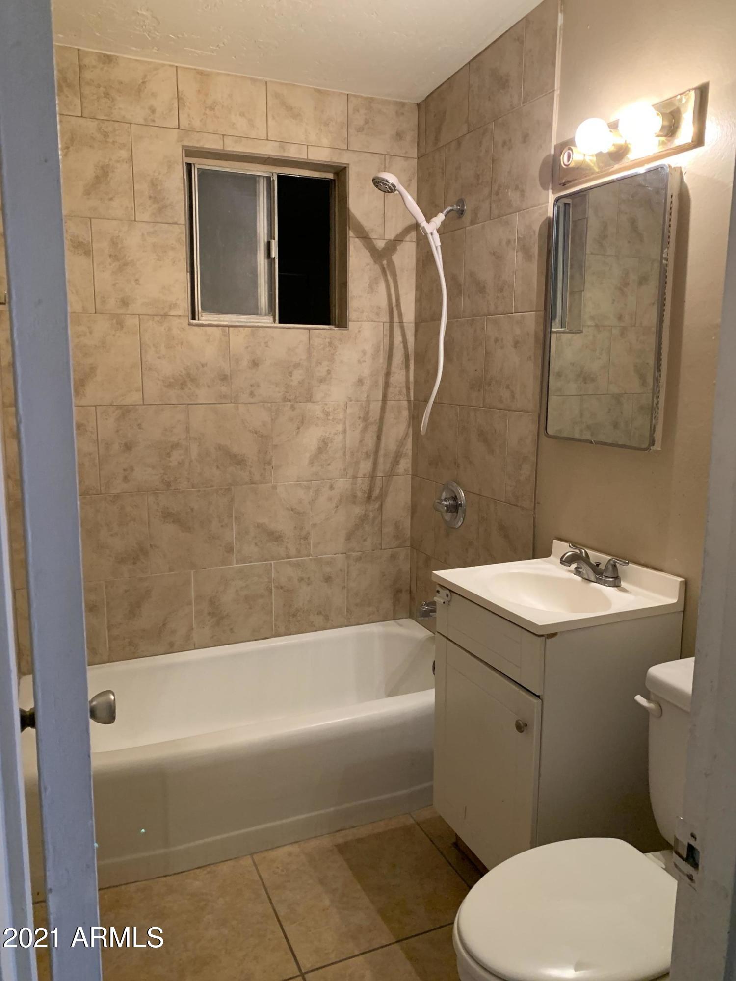 3758 West Romley Road Phoenix, AZ 85041 - Photo 13 of 13 IMG-3502