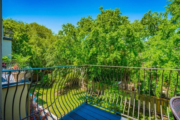 $3,850 | 206 East Live Oak Street, Unit F, Austin, TX 78704