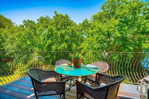 $3,850 | 206 East Live Oak Street, Unit F, Austin, TX 78704