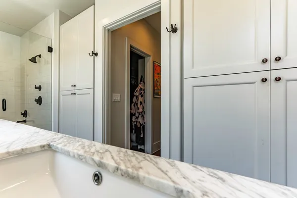 $3,850 | 206 East Live Oak Street, Unit F, Austin, TX 78704