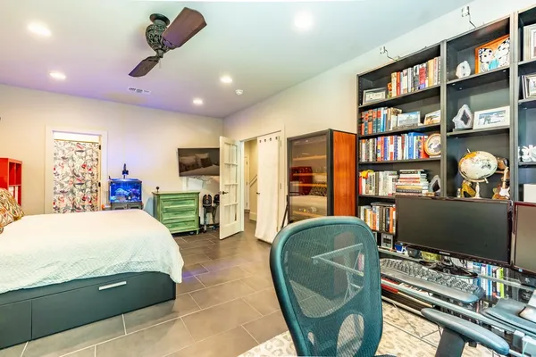 $3,850 | 206 East Live Oak Street, Unit F, Austin, TX 78704