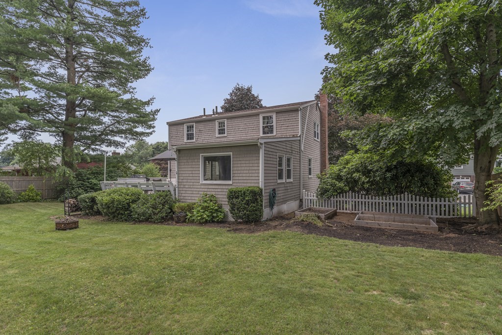 11 Standish Road Bellingham, MA 02019 - Photo 27 of 31 Gallery Image 27