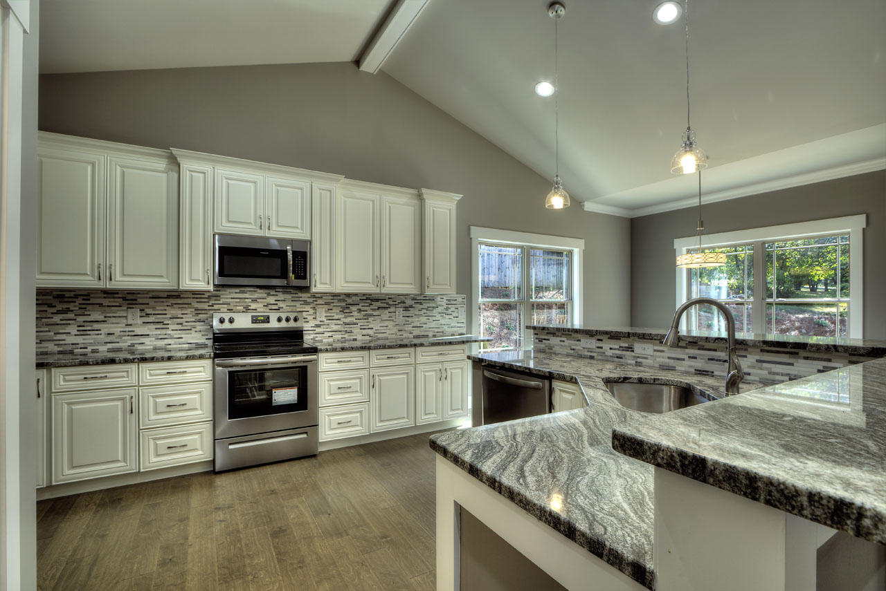 1185 Topside Road Louisville, TN 37777 - Photo 12 of 39 IMG_5265LR