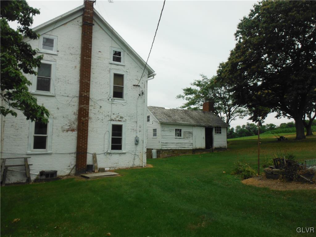 1617 Mack Road Pen Argyl, PA 18072 - Photo 3 of 7 Gallery Image 3