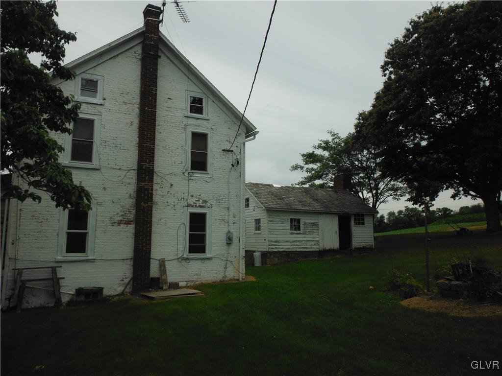 1617 Mack Road Pen Argyl, PA 18072 - Photo 4 of 7 Gallery Image 4