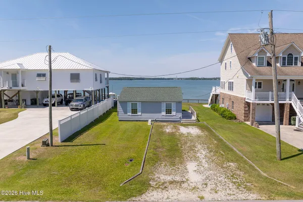 $535,000 | 201 Riverside Drive, Sneads Ferry, NC 28460